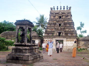 Thirunindriyur Gopuram